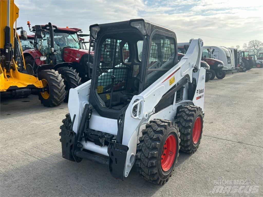 Bobcat S530 スキッドステアローダー
