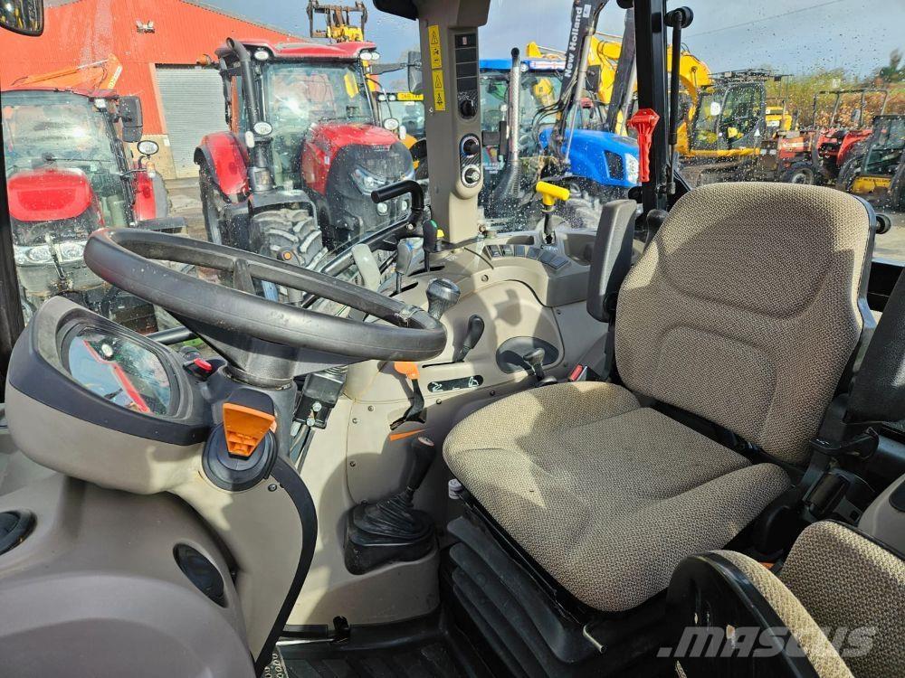 Case IH Farmall 115 c トラクター