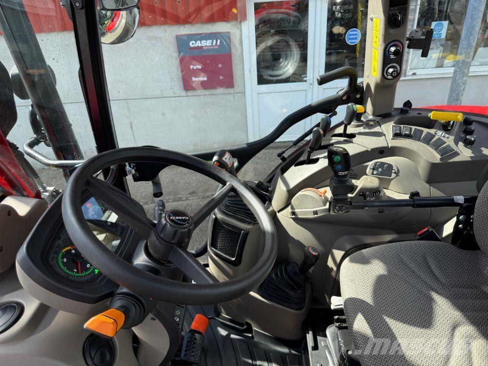 Case IH Farmall C 120 トラクター