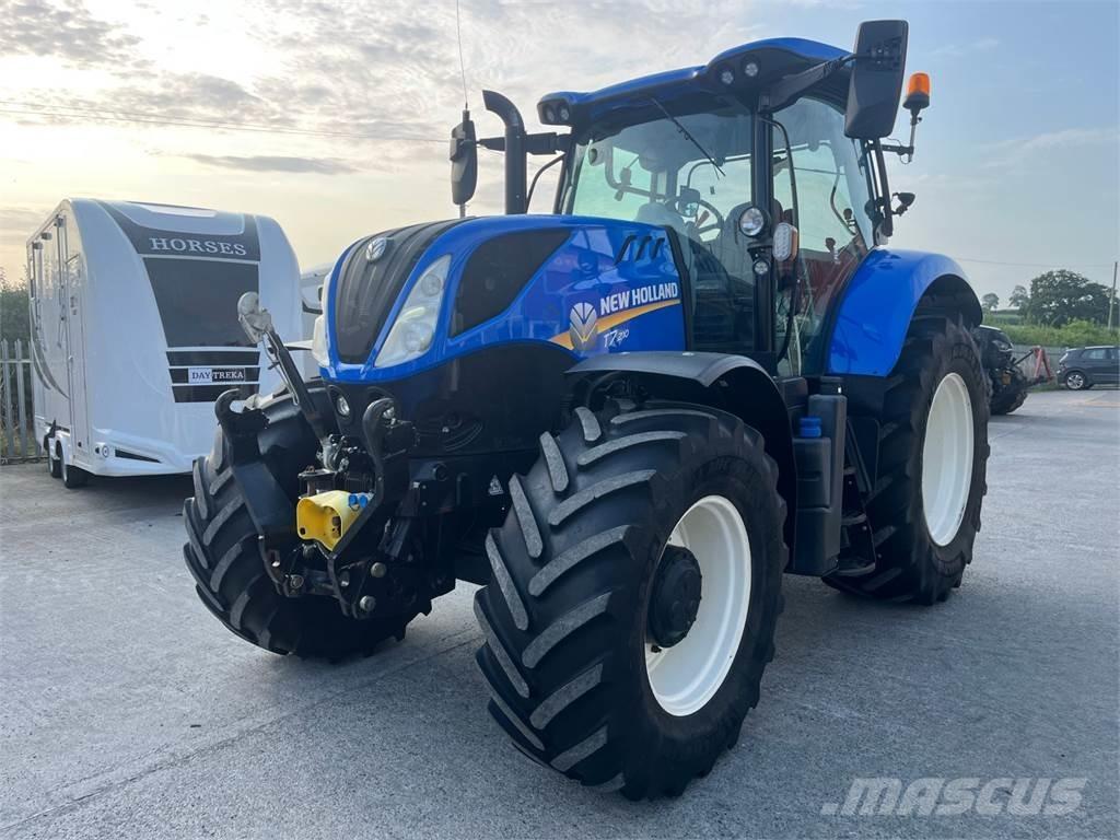 New Holland T7.210 トラクター