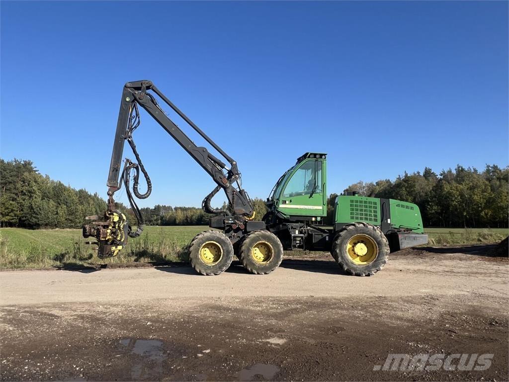 John Deere  ハーベスター