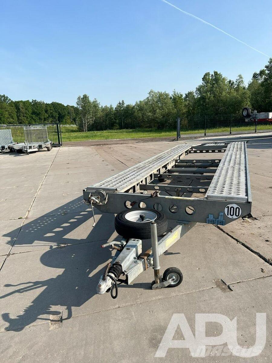 Wiola  車両運搬用トレーラー