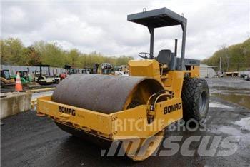 Bomag BW212D-2 その他　ローラ　（マカダムローラ等）
