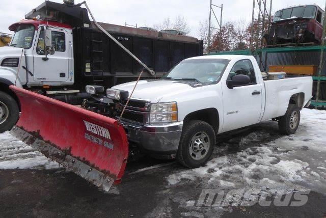Chevrolet 2500HD ピックアップ／ドロップサイド