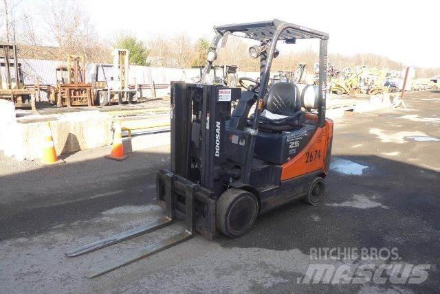 Doosan GC25E-5 フォークリフト - その他