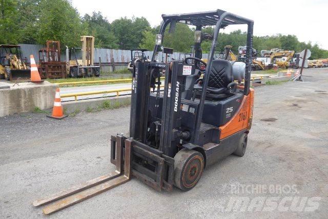 Doosan GC25P-5 フォークリフト - その他