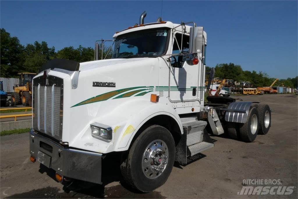 Kenworth T800 キャブ付きシャーシ