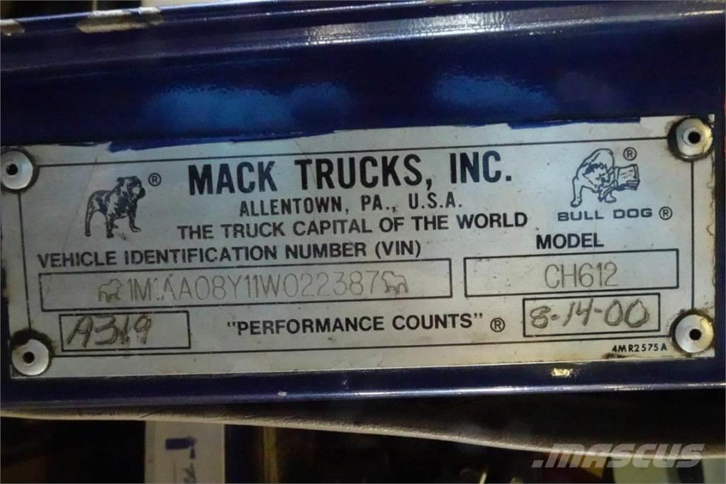 Mack CH612 キャブ付きシャーシ