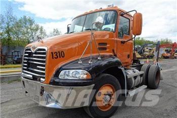 Mack CX612 キャブ付きシャーシ