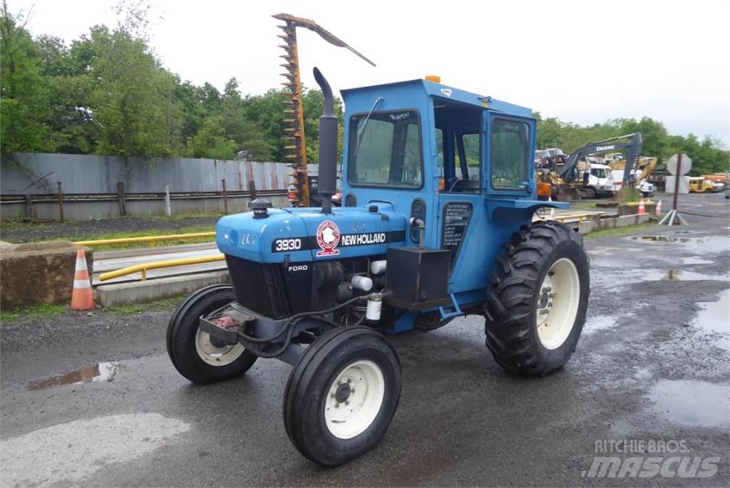 New Holland 3930 トラクター