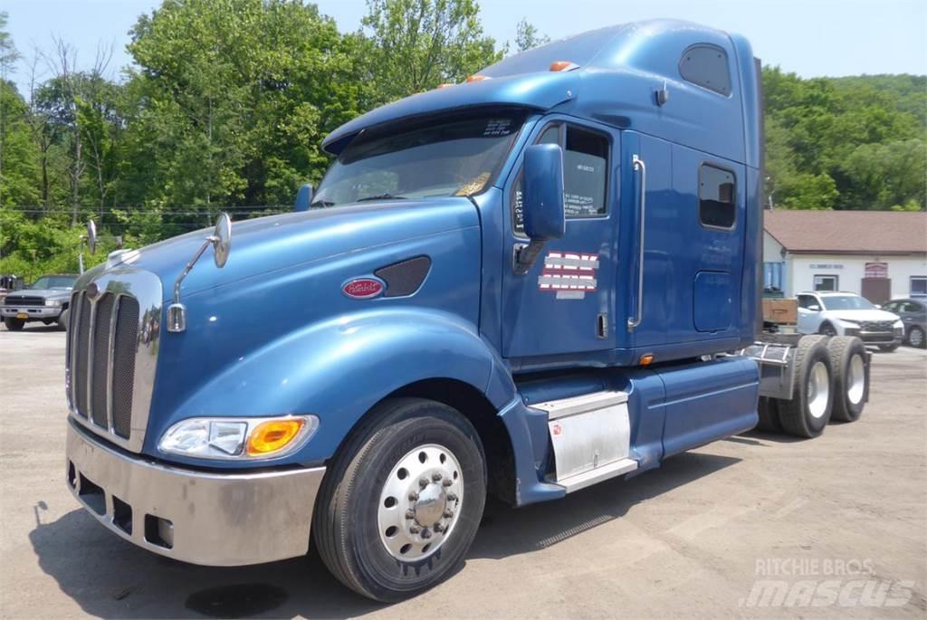 Peterbilt 387 中古トラクターヘッド | トレーラーヘッド