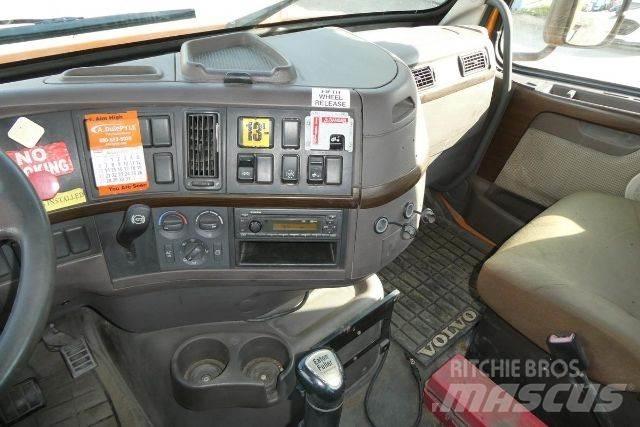 Volvo VNM42T キャブ付きシャーシ
