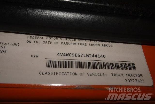Volvo VNR64T300 キャブ付きシャーシ