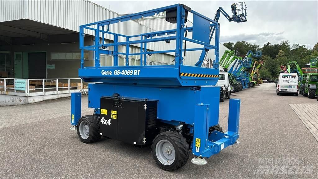 Genie GS-4069 RT シザースリフト