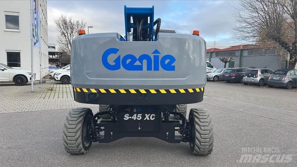 Genie S-45 XC ブームリフト　屈伸型