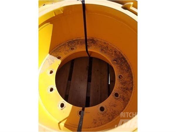 Volvo A30F タイヤ、ホイル、リム