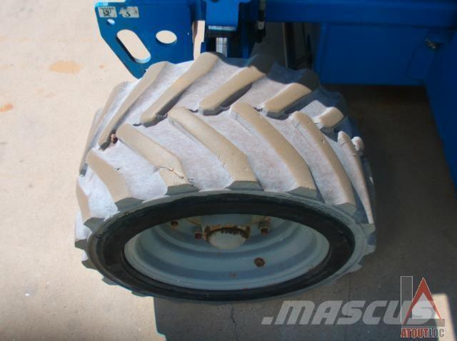 Genie GS-2669DC ブームリフト　屈伸型