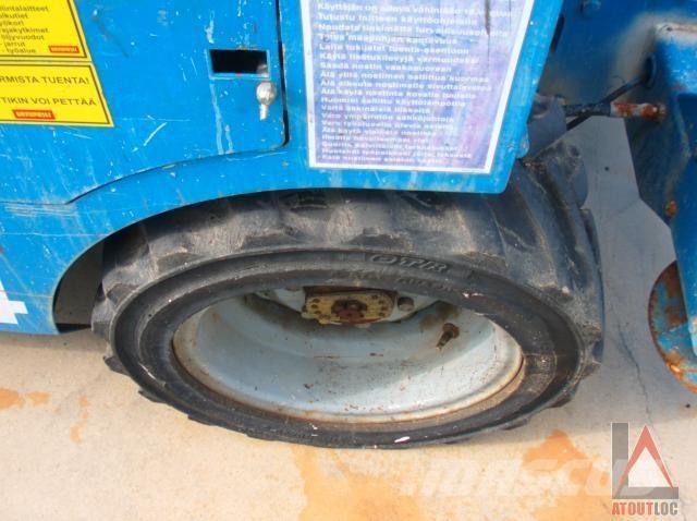 Genie GS3268RT ブームリフト　屈伸型