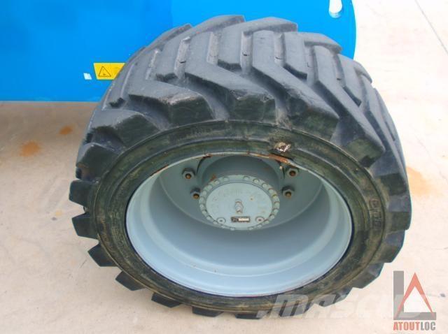 Genie S-85 ブームリフト　屈伸型