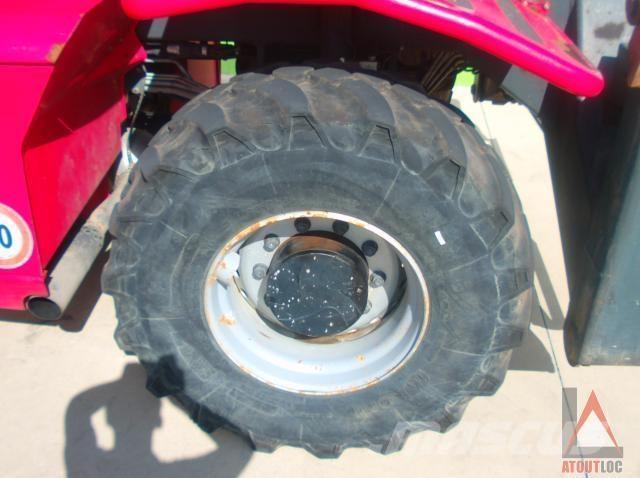 Magni RTH 5.18 テレスコーピックハンドラー