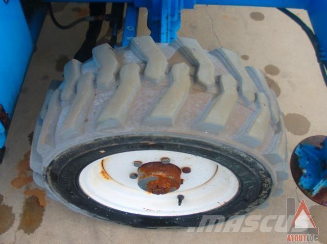 Snorkel S3370RT ブームリフト　屈伸型