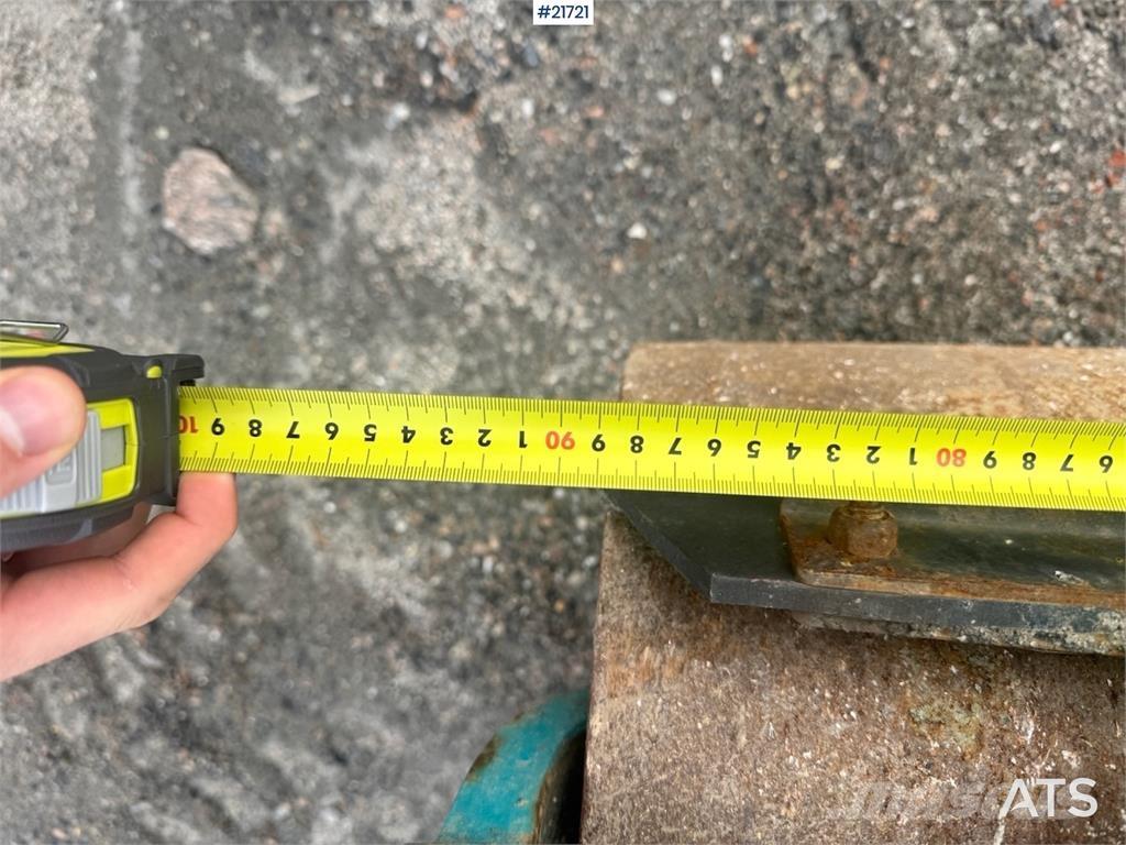 Ammann AV16-2 ロードローラー