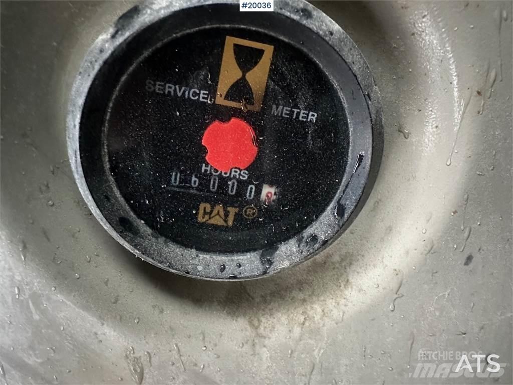 CAT 321C LCR 大型油圧ショベル12t以上（パワーショベル・ユンボ）