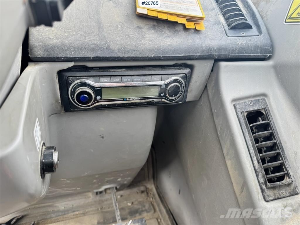 CAT TH360B テレスコーピックハンドラー