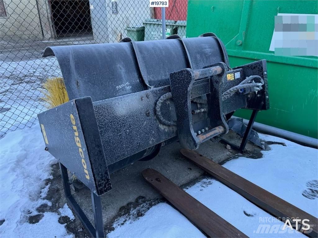 Engcon SR1600C broom 建設機械 -　その他