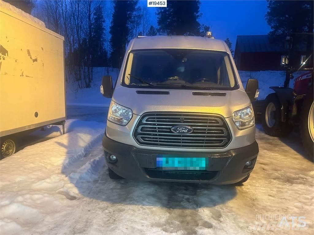 Ford Transit 4x4 van. パネルバン