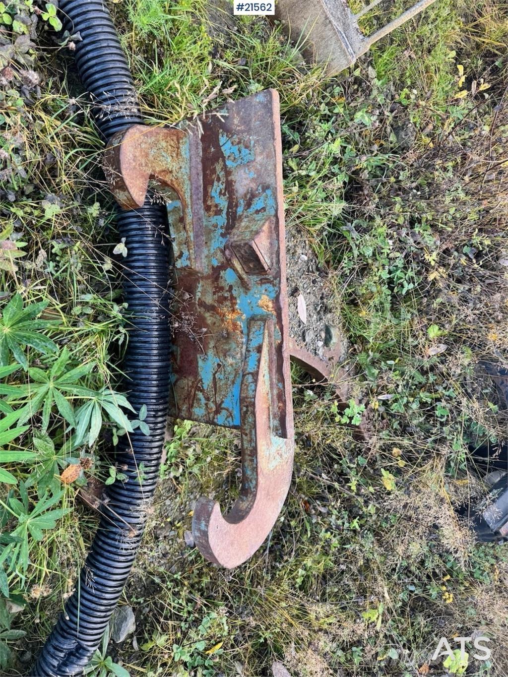 Hyundai 140LC-7 大型油圧ショベル12t以上（パワーショベル・ユンボ）