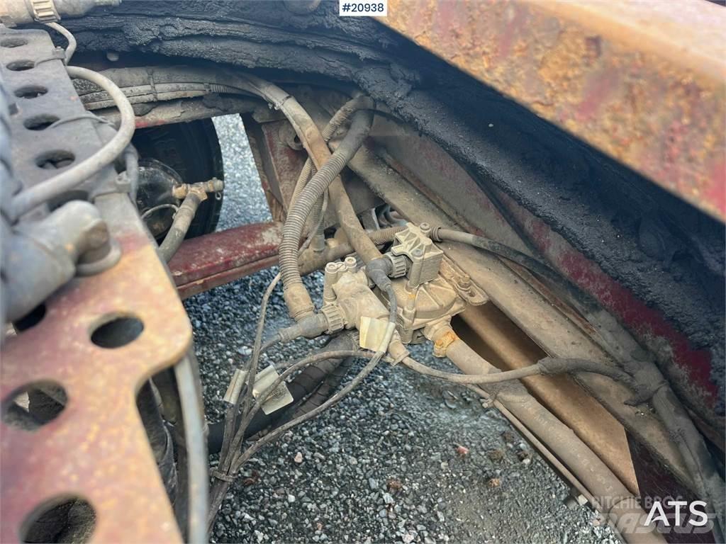 Istrail 3 akslet スキップローダートレーラー