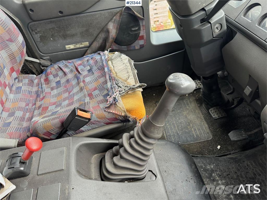 Iveco Eurocargo カーテンサイダートラック