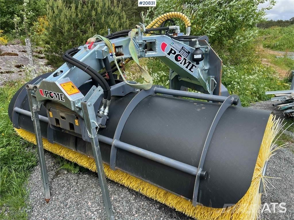 Pome AH270 kost ブラシ
