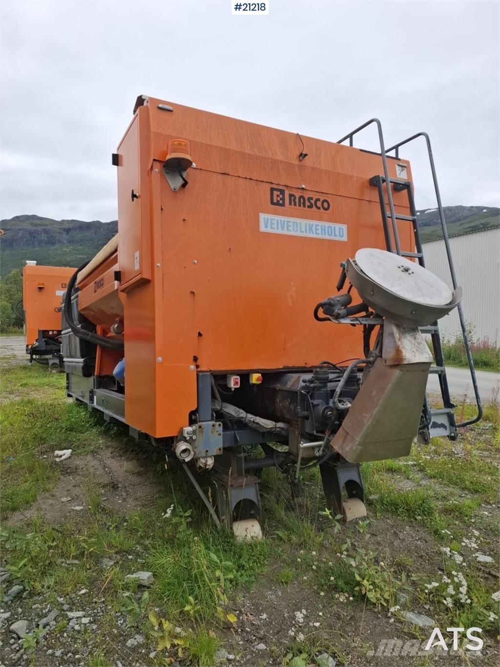 Rasco Solid 砂と塩撒き専用車
