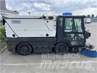 Schmidt Swingo 200+ 街路清掃車