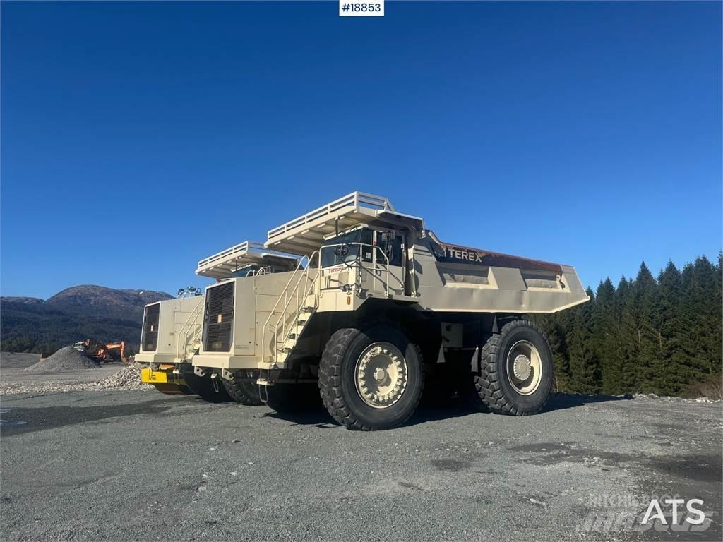 Terex TR 100. サイト　ダンプ