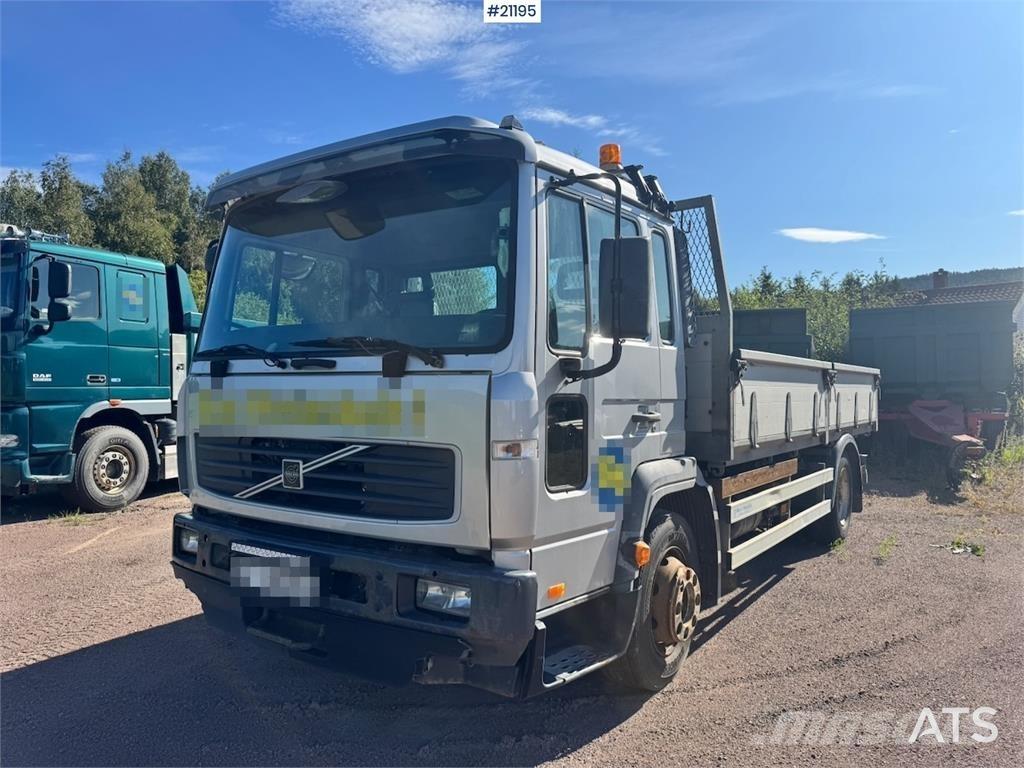 Volvo FL250 Truck. 平ボディー