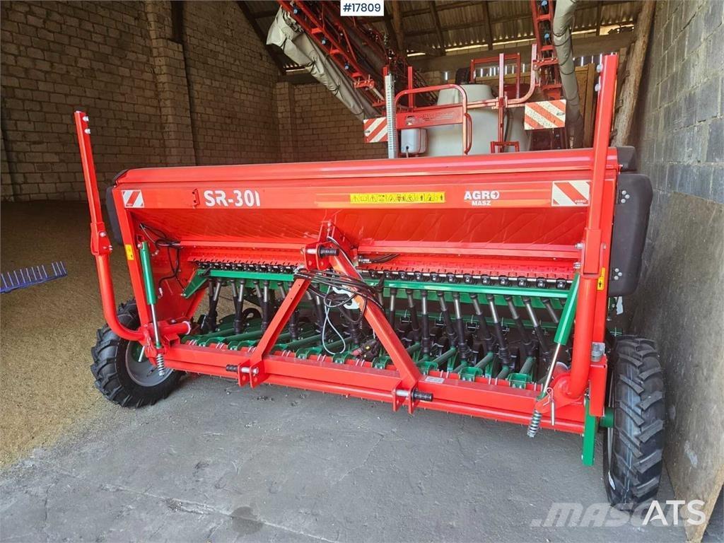 Agromasz SR 301 ドリル