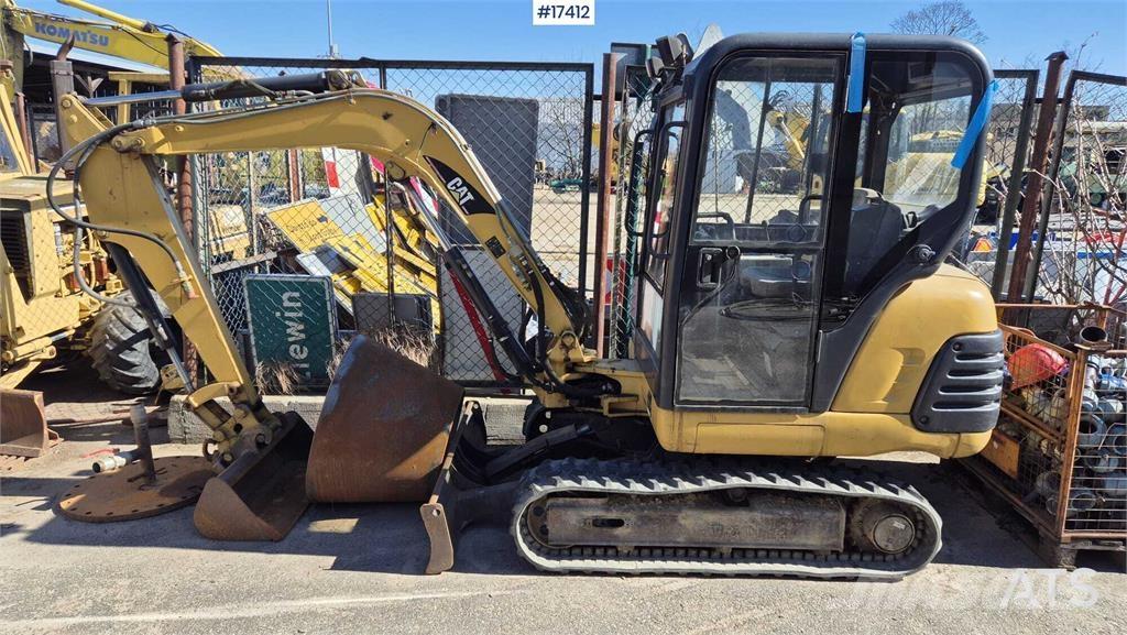 CAT 302.5 ミニ油圧ショベル 7t以下（ミニユンボ・ミニディガー）