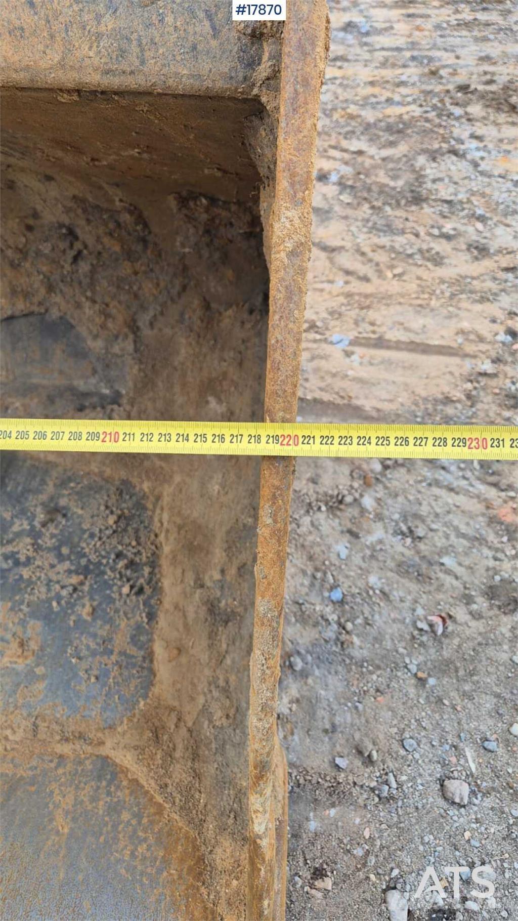 CAT 324E 大型油圧ショベル12t以上（パワーショベル・ユンボ）