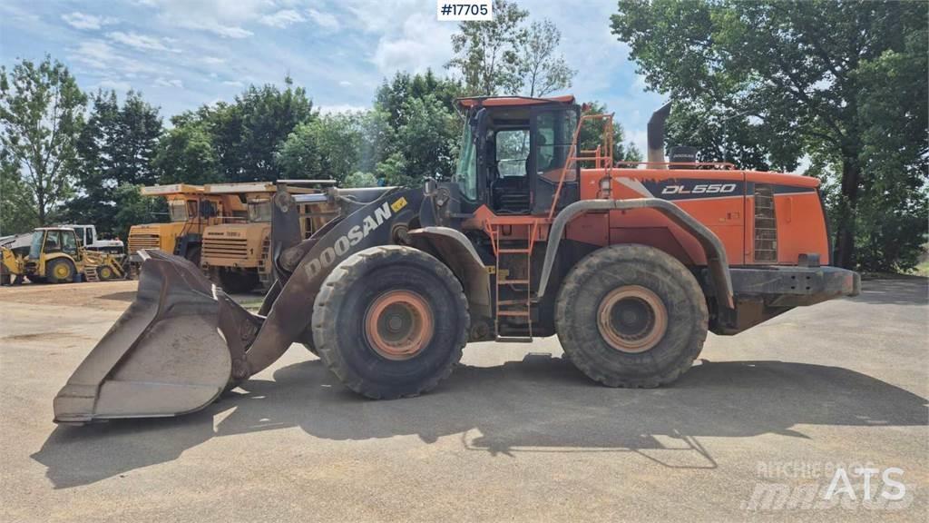 Doosan DL550-5 ホイールローダー・タイヤショベル