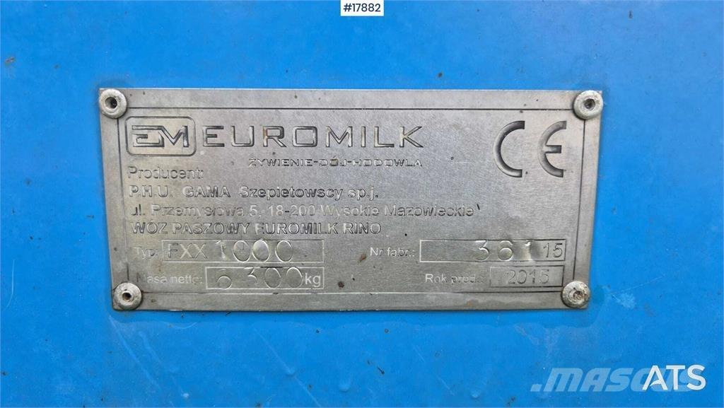 Euro MILK FXX 1000 飼料トレーラー