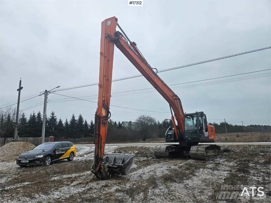 Hitachi ZX 225 US LC 大型油圧ショベル12t以上（パワーショベル・ユンボ）