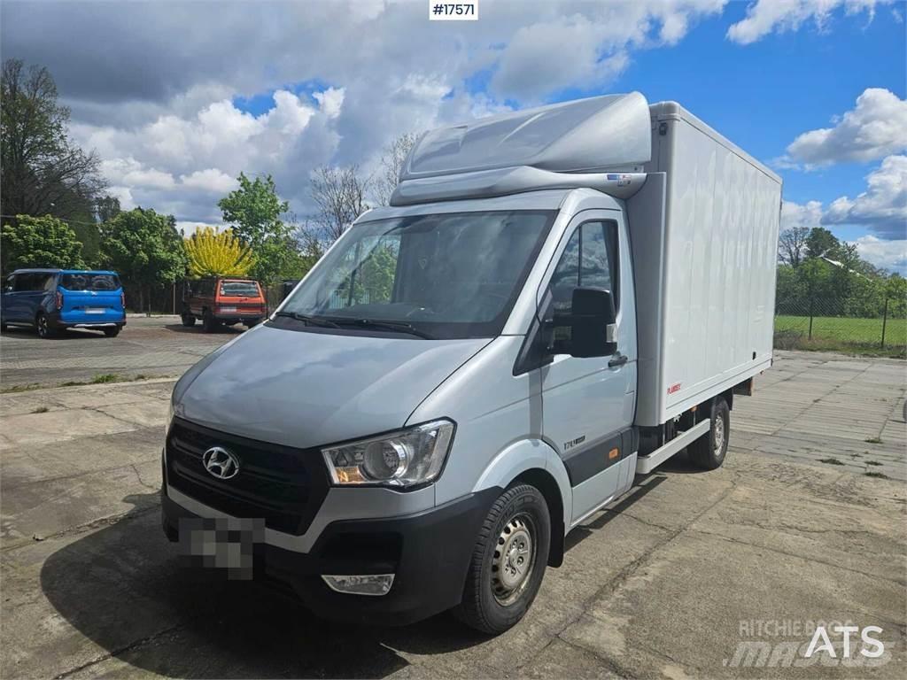 Hyundai H350 パネルバン
