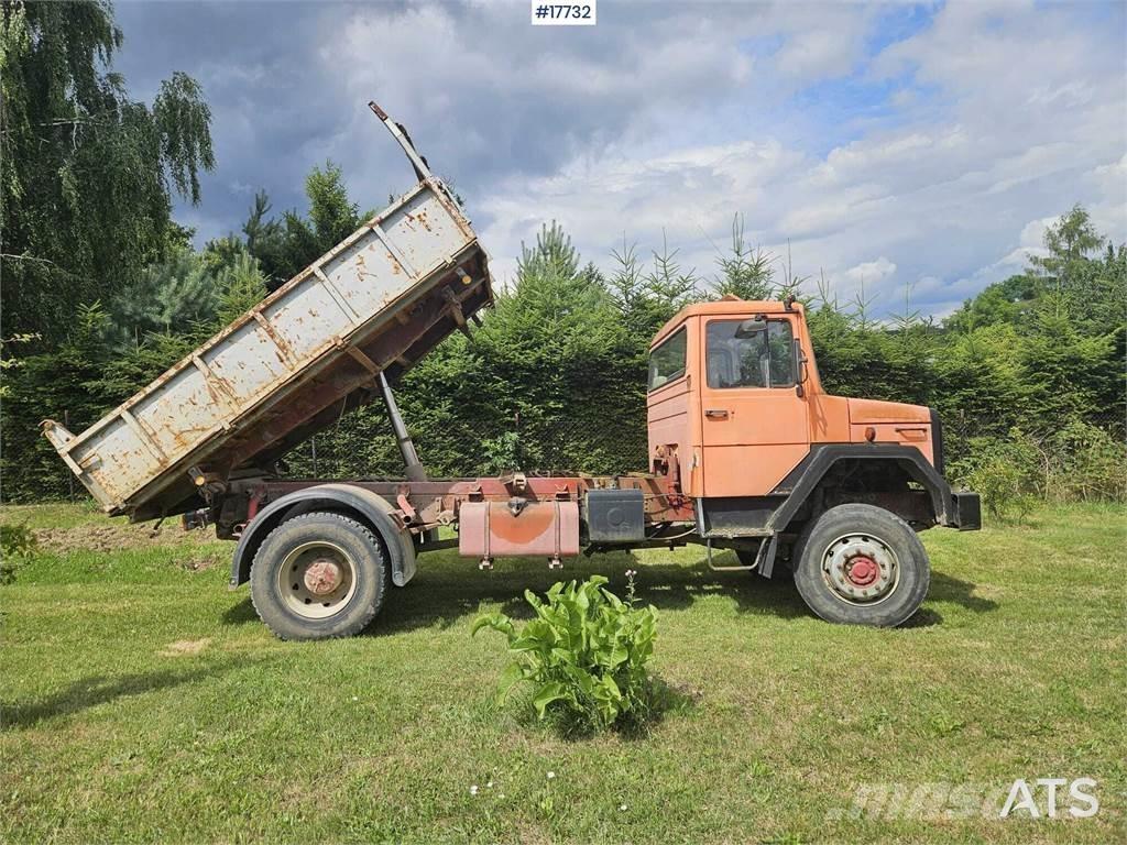 Iveco  ダンプ
