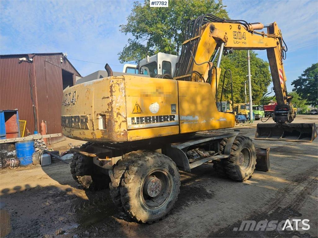 Liebherr A 904 ホイール式油圧ショベル（パワーショベル・ユンボ・バックホー）