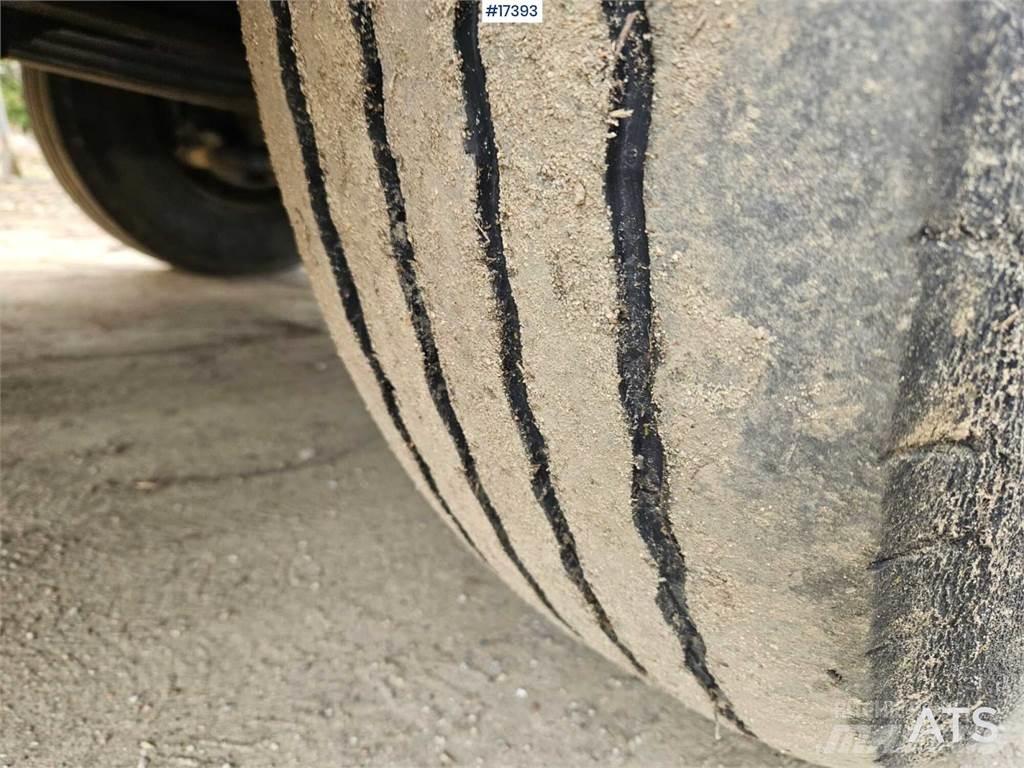 Scania 94G z HDS クレーントラック、ユニック車