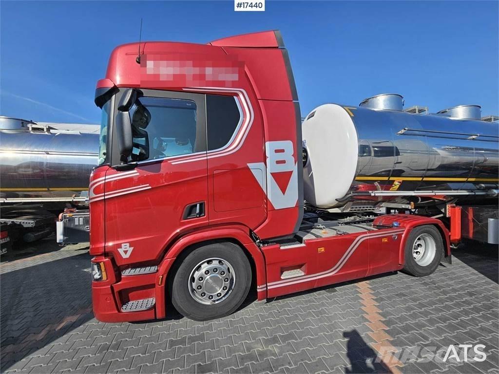 Scania R530 V8 中古トラクターヘッド | トレーラーヘッド