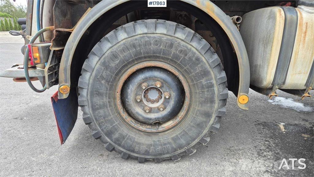 Unimog U300 その他トラック